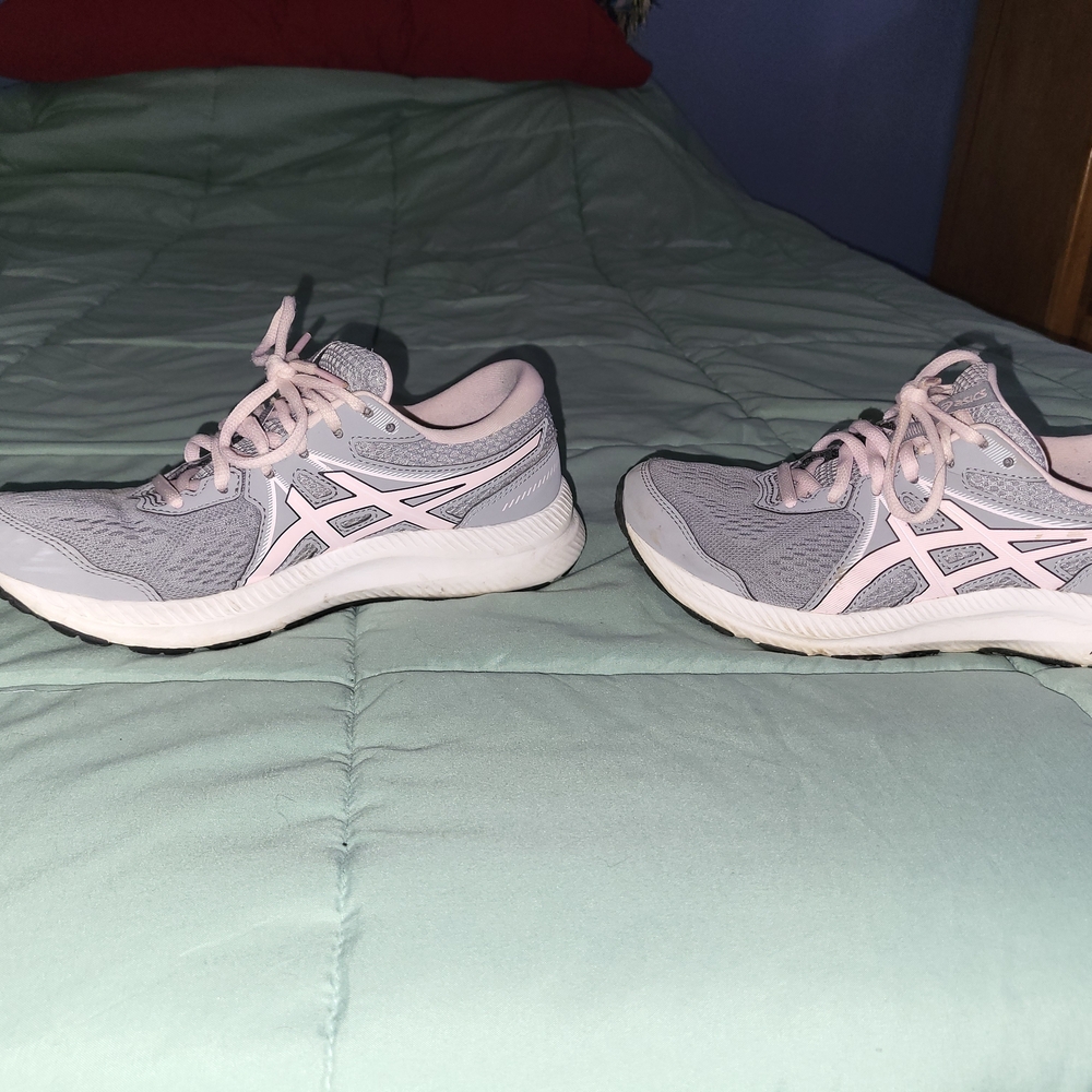 ASICS Women's Gray and Pink Running Shoes
